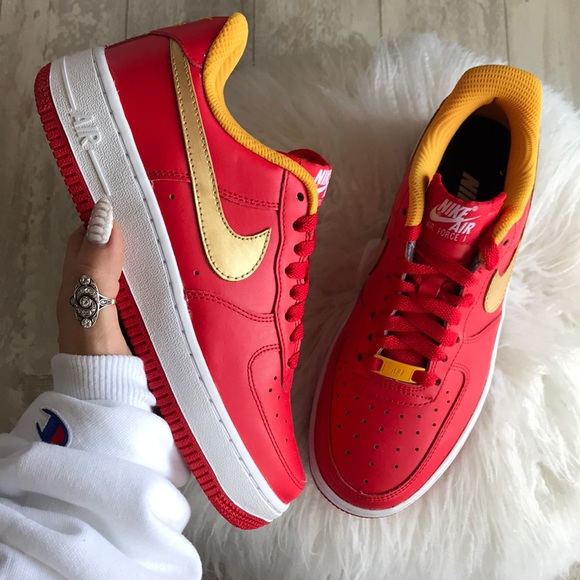 NWT Nike ID Air Force 1 Custom Leather Red - Picture 2 of 8